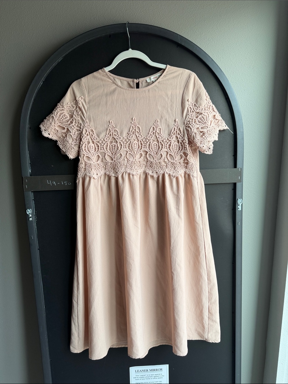 orange creek Blush Lace-Trimmed Formal Dress